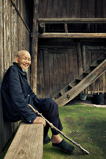 istock Ninety years old Chinese man 629559112