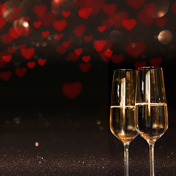 champagne for valentines day - textraum imagens e fotografias de stock