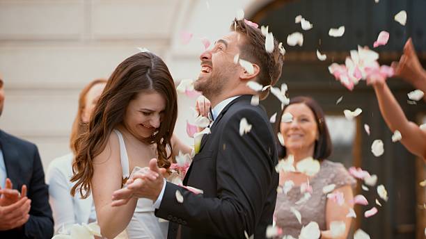 istock Wedding confetti bride and groom 629569078