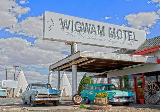 il wigwam motel sulla route 66 - holbrook foto e immagini stock