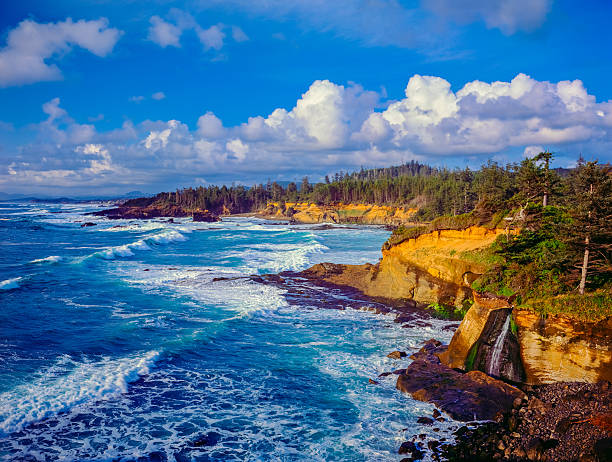 Rugged Oregon coastline at Depoe Bay in southern Oregon