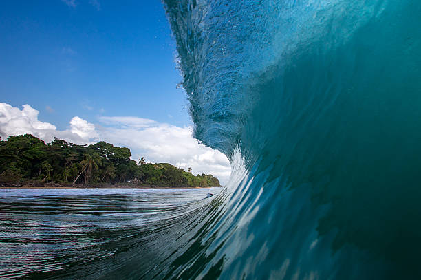 wave central america panama - bocas del toro imagens e fotografias de stock