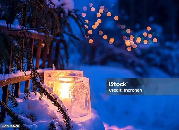 Linterna De Hielo Foto de stock y más banco de imágenes de Invierno - Invierno, Navidad, Nieve