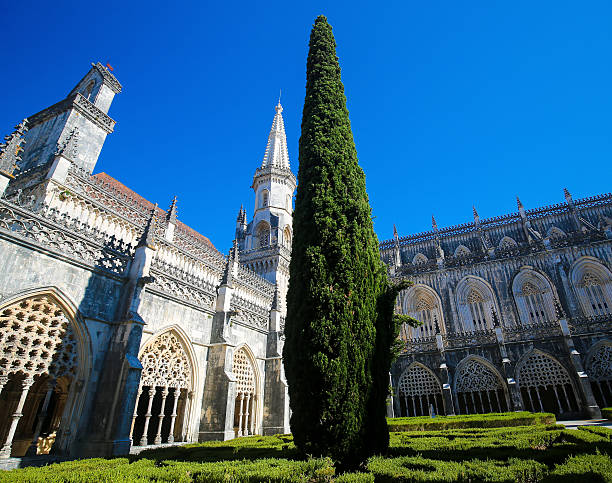 Cloister Hall of Batalha Monastery in Portugal Cloister Hall of the Monastery of Batalha, one of the most important Gothic sites in Portugal. batalha stock pictures, royalty-free photos & images