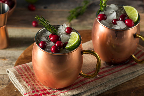 istock Alcoholic Festive Moscow Mules 629823854