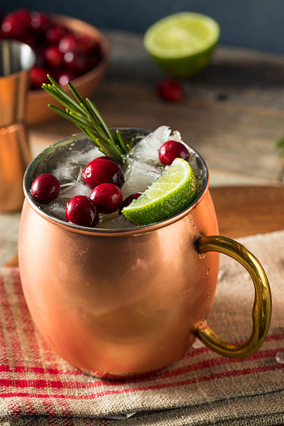 istock Alcoholic Festive Moscow Mules 629824096