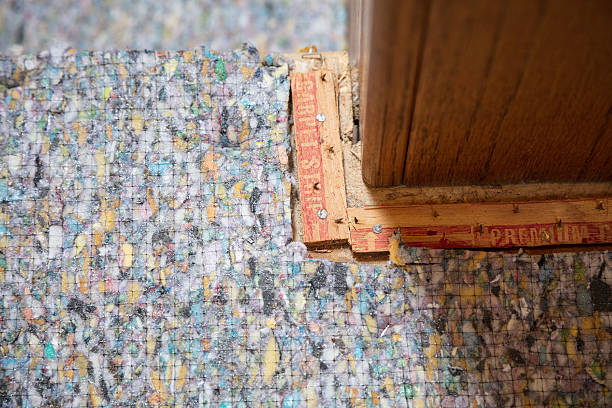teppich tack streifen - carpet installation stock-fotos und bilder