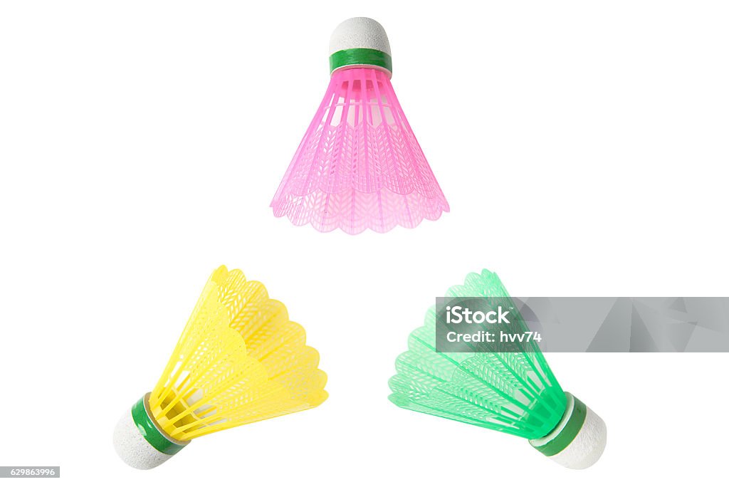 Trois volants couleur pour jouer au badminton - Photo de Badminton - Sport libre de droits