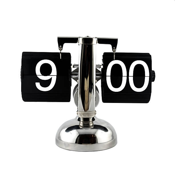 istock Isolated vintage flip clock at nine o'clock 629865602