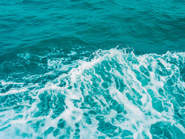 istock Splashing water in the sea 630624668