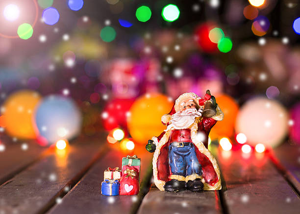 istock Santa Claus with blur background on Christmas 633689020