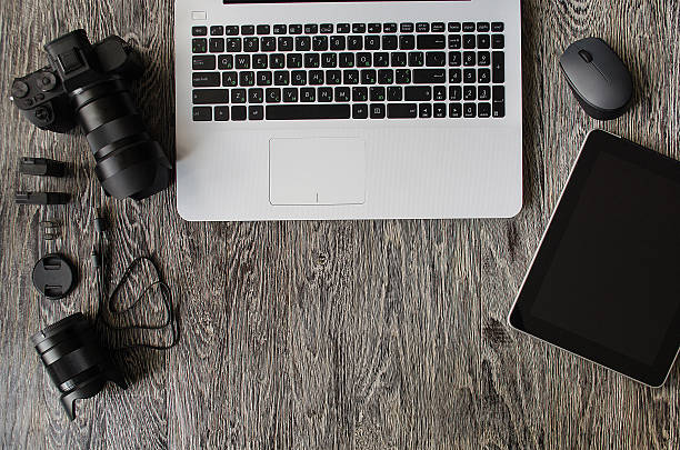 istock Grunge photographer wooden desktop 635672340