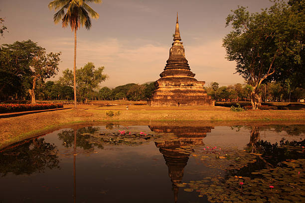 istock ASIA THAILAND SUKHOTHAI TEMPLE MAHATHAT 635698470
