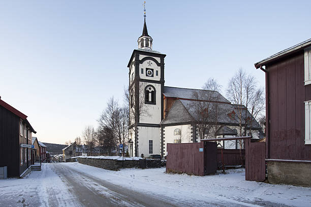 Kirhe Bergstadens Ziir in Roros Church Bergstadens Ziir in Roros, Norway roros mining city stock pictures, royalty-free photos & images