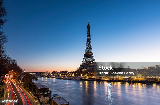 Sunrise At The Eiffel Tower In Paris Along The Seine Stock Photo - Download Image Now