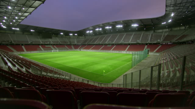 DS Empty football stadium in the evening