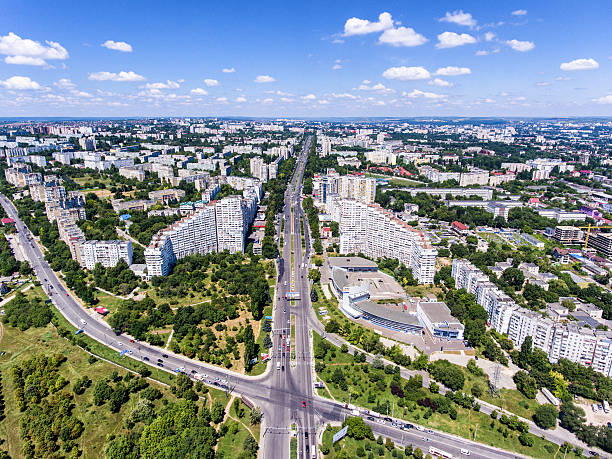 シティ・ゲイツ・オブ・チシナウ、モルドバ共和国、空中写真 - モルドヴァ ストックフォトと画像