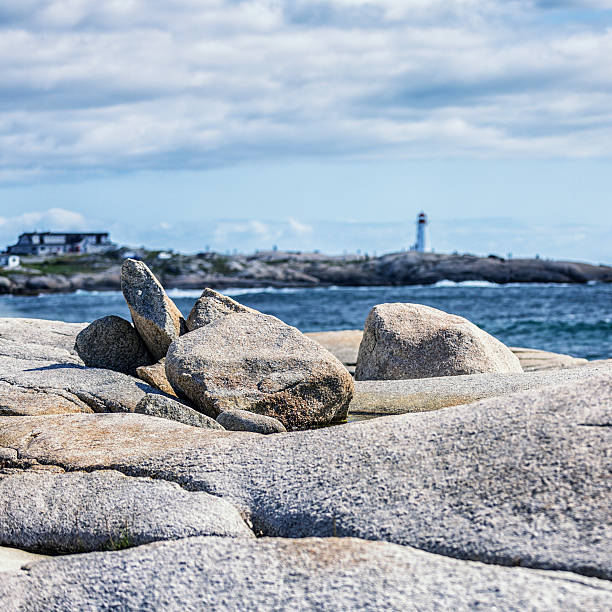 istock Random Rock Boulders Heaped Along Peggy's Cove Canada Coastline 635809214