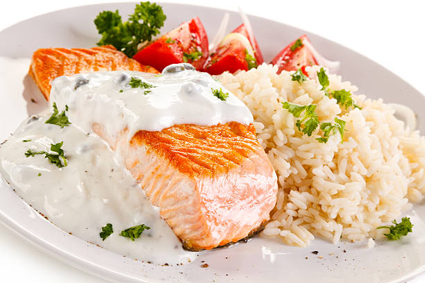 istock Grilled salmon, white rice and vegetables 635833050