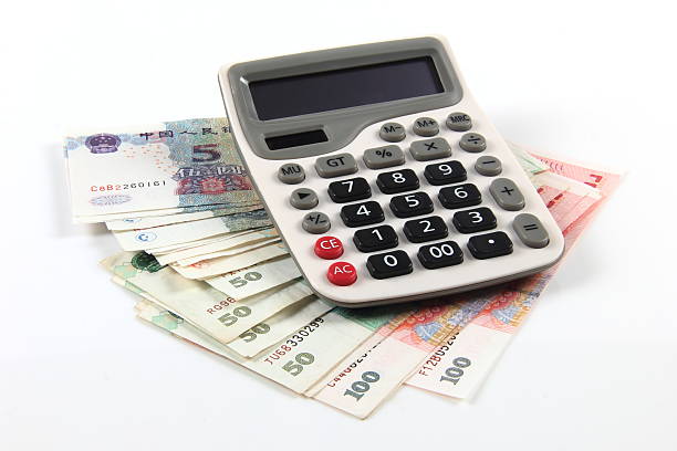 istock Chinese money and calculator 635898570
