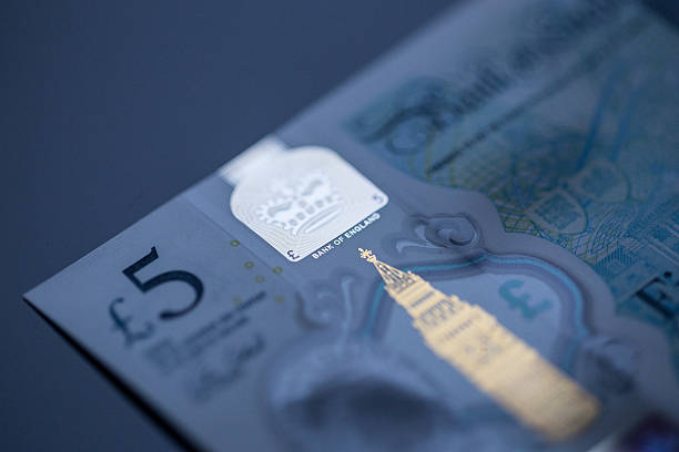istock Creative photo of the new £5 polymer note 2016 635916930