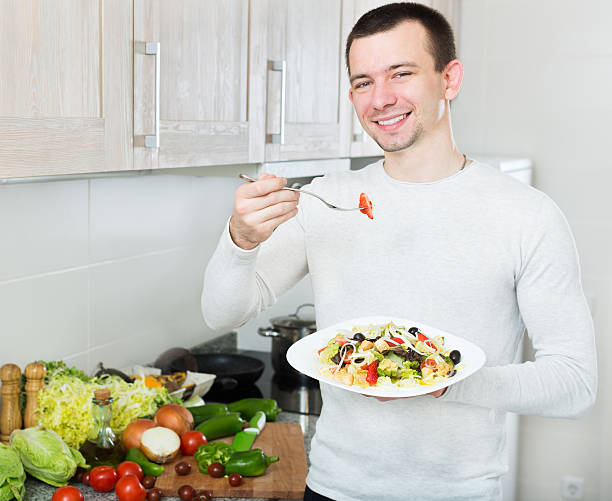 istock Adult guy having healthy lunch 635923132