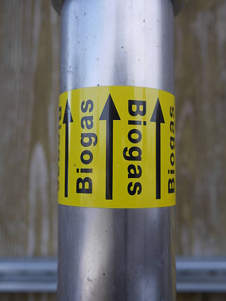 ligue a válvula de biogás - biologic imagens e fotografias de stock