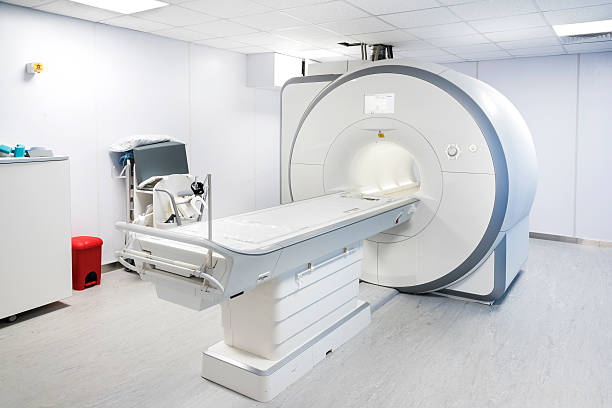 skaner mri - brain surgery mri scanner cat scan oncology zdjęcia i obrazy z banku zdjęć