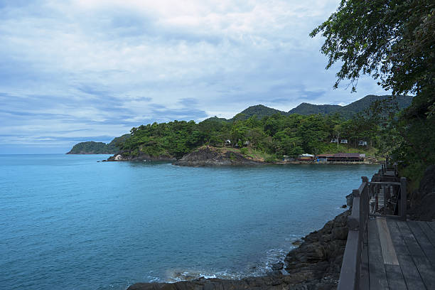 istock Way to Bang Bao Cliff 635953130