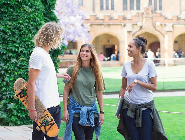 studenci uniwersytetu w sydney - australia aborigine group of people friendship zdjęcia i obrazy z banku zdjęć