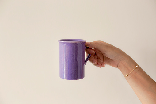 hand coffee cup