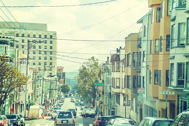 istock city life in San Francisco 636002414
