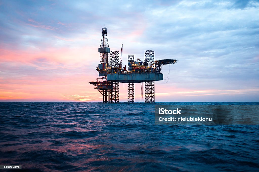 Offshore Jack Up Rig in The Middle of The Sea [url=http://www.istockphoto.com/search/lightbox/18181579]
[IMG]http://s1.zrzut.pl/Ag1lkAv.jpg[/IMG]
[/url] Offshore Platform Stock Photo