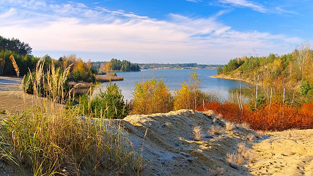lago, paisaje en lusacia - lausitz fotografías e imágenes de stock