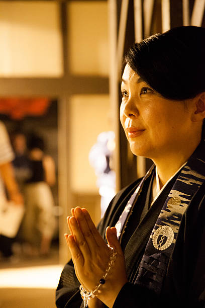 istock Japanese Buddhist nun 636064028
