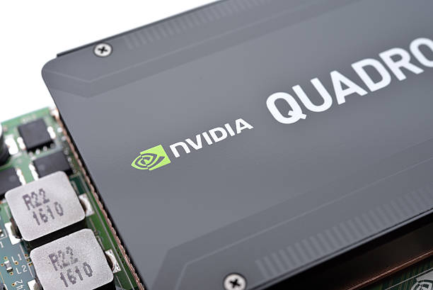 nvidia quadro k1200 desde una potente estación de trabajo aislada en blanco - dvi fotografías e imágenes de stock