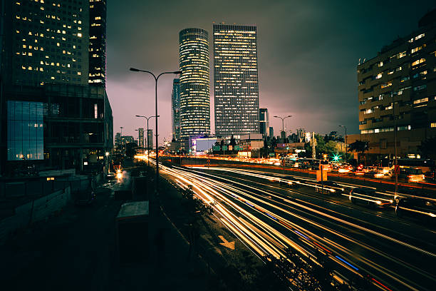 現代のオフィスビルの街並みスカイラインパノラマ空中写真 - tel aviv ストックフォトと画像