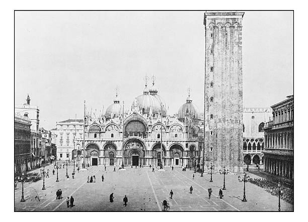 istock Antique dotprinted photographs of Italy: Venice, St Mark's square 636135700
