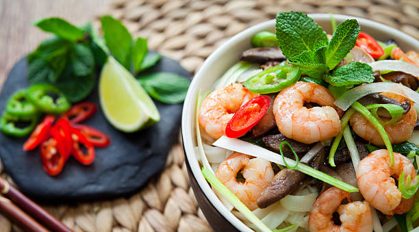 istock Vietnamese Prawn noodles 636137820
