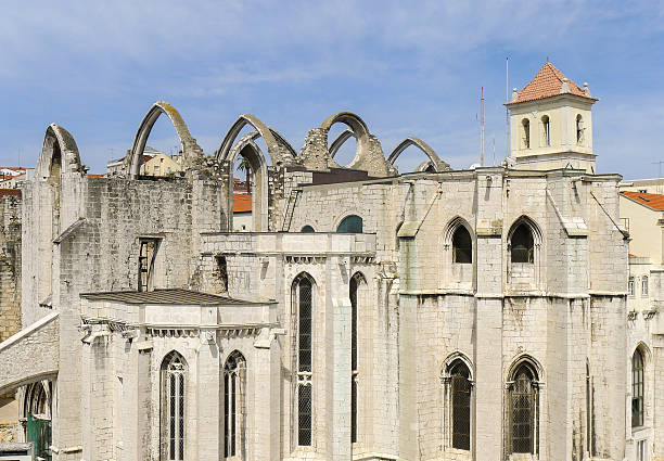 istock Monastery of the Hieronymites in Lisbon 636153714