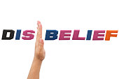 disbelief-to-belief-wort-mit-der-hand.jp