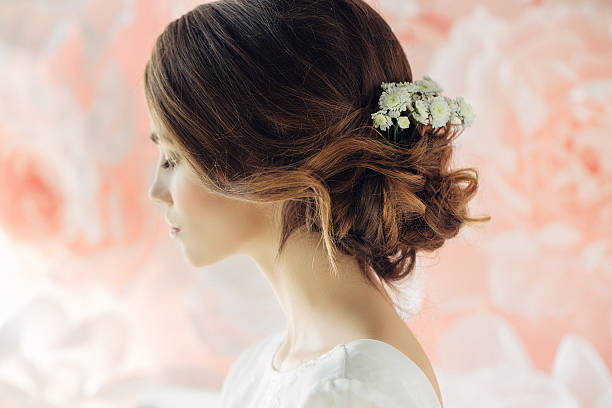 48,479 Wedding Hair Style Stock Photos, Pictures & Royalty-Free Images -  iStock | Wedding hairstyle, Wedding dress, Wedding cake