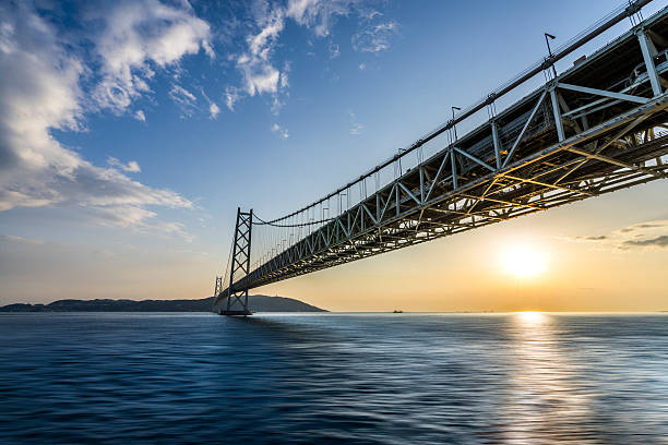 akashi-kaikyo - kobe bridge japan suspension bridge stock-fotos und bilder