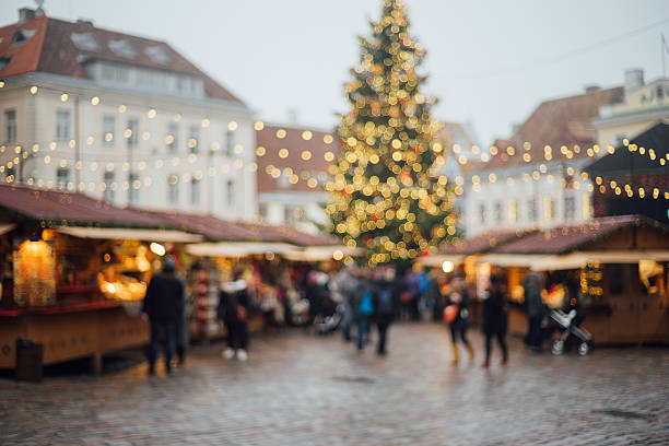 istock Traditional winter holidays market 636192876