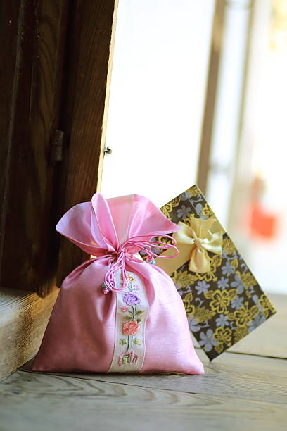 istock happy new year image of Korea,lucky bag, gift envelope 636200430