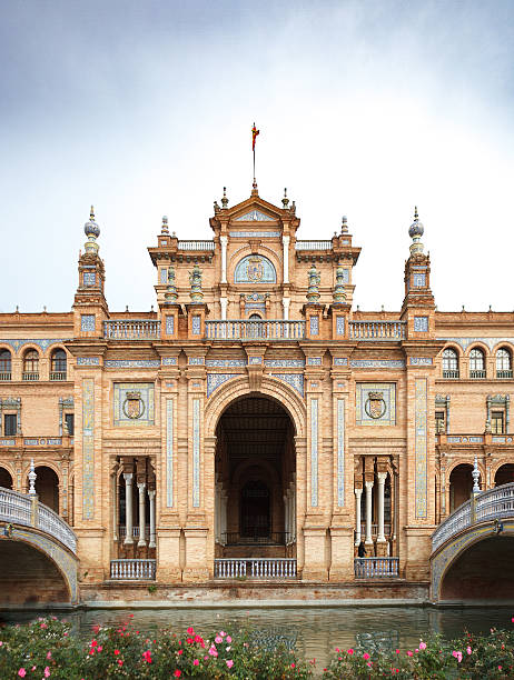 istock Plaza de Espana in Seville 636209300