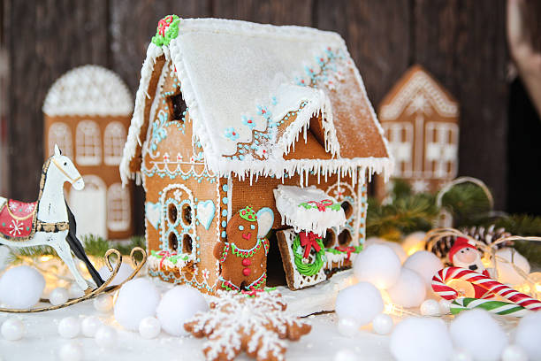 istock Variation of Christmas stollen with cookies 636240934