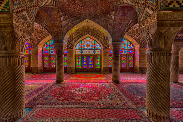 el interior de la mezquita nasir ol molk en shiraz, irán - persian culture fotografías e imágenes de stock