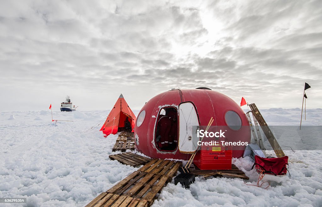 Camp de glace d’une expédition de recherche polaire - Photo de Antarctique libre de droits