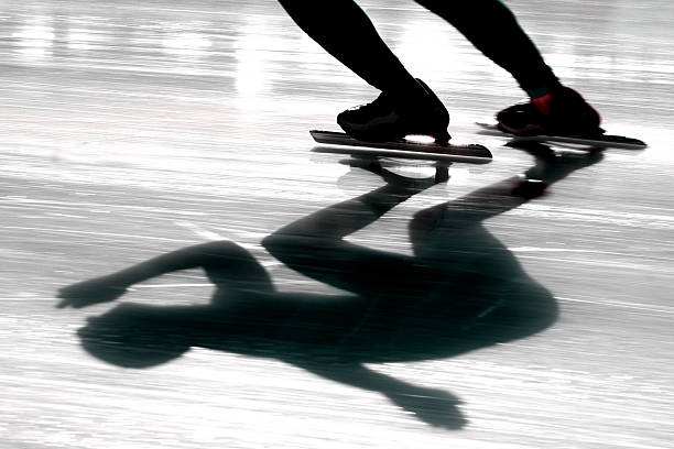 patinage de vitesse - sport winter speed skating speed photos et images de collection